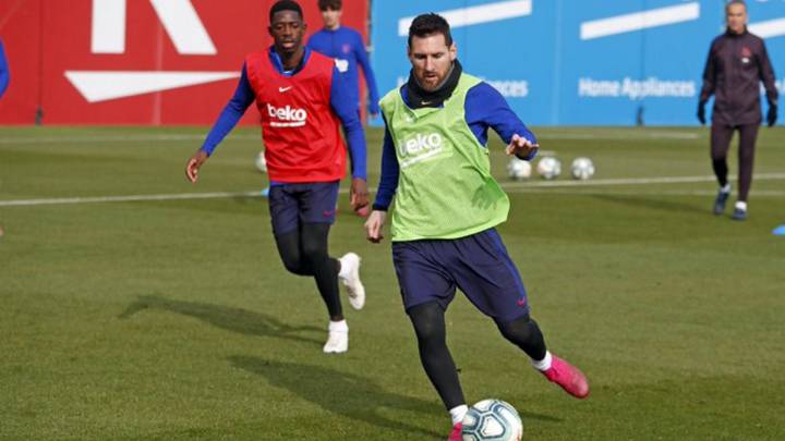El Barça regatea el virus FIFA