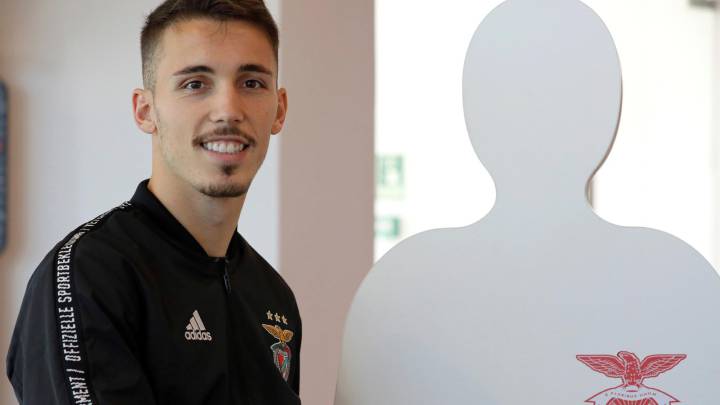 Alejandro Grimaldo renueva con el Benfica hasta 2023