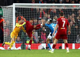 El Nápoles exige al límite al Liverpool pero reacciona a tiempo