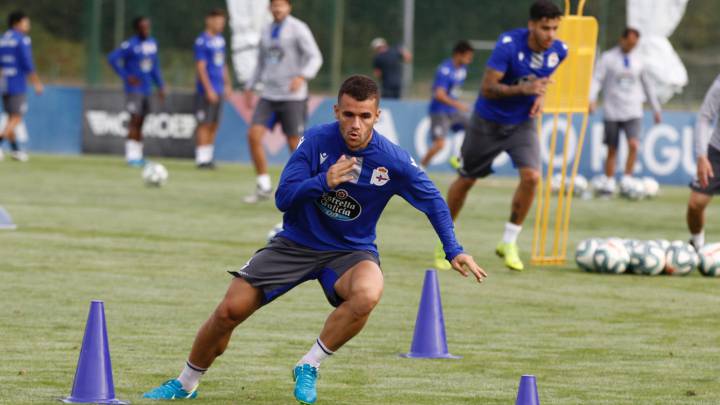 Aketxe podría jugar de falso '9' ante el Lugo.