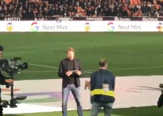 Gaizka Mendieta whistled at Mestalla
