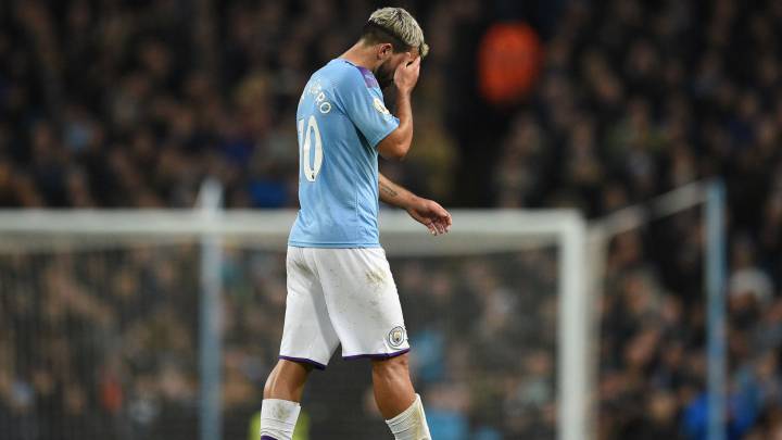 Agüero será baja en el derbi contra el Manchester United del sábado