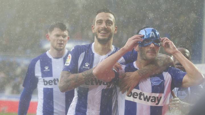 Lucas Pérez: un gol, una máscara y una promesa