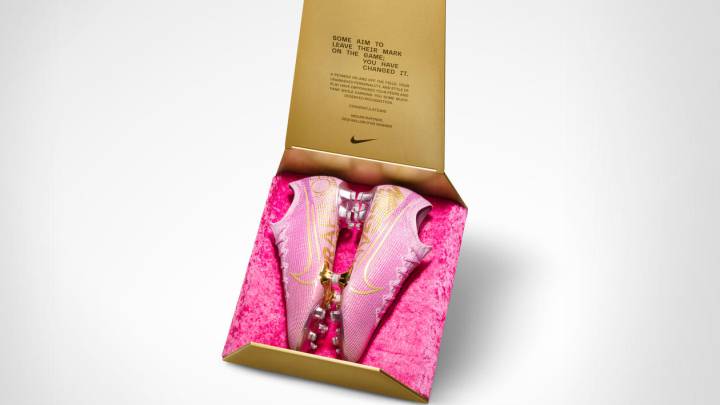 Nike rinde tributo a Rapinoe