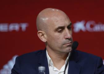 La fiscalía acusa a Rubiales de un delito de lesiones a una mujer