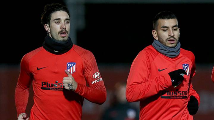 Vrsaljko, Correa y Saponjic.