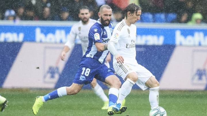 El Alavés, satisfecho por la retirada de la amarilla a Aleix