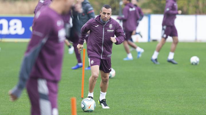 Cazorla se entrenó ayer con el Villarreal.