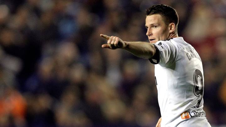 Kevin Gameiro, autor de dos goles contra el Levante.