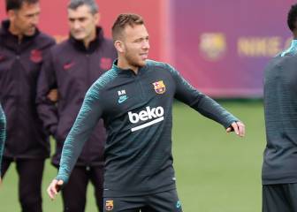 Concern at Barcelona over Arthur's injury woes