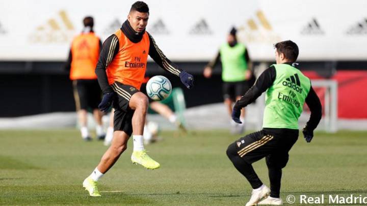 El Real Madrid prepara Mestalla con la duda sobre Casemiro