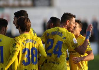 Querol da la victoria al Cádiz ante un combativo Lealtad