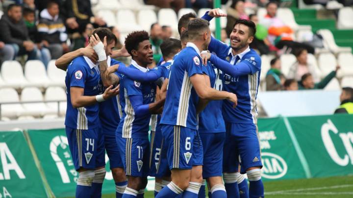 El Marbella gana en Córdoba y presenta credenciales para el ascenso