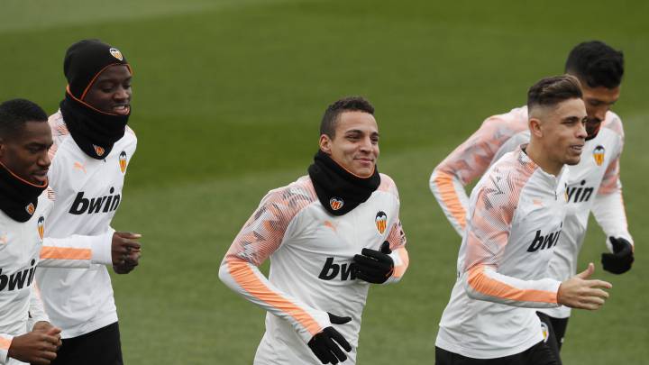 Rodrigo se marcha al parón tocado del aductor