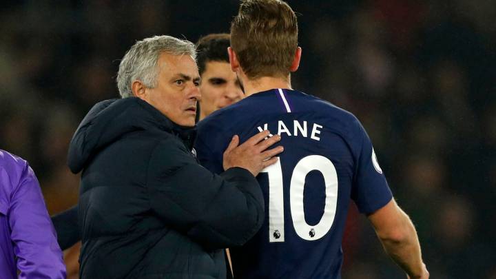 Otro naufragio navideño del Tottenham que pierde a Kane