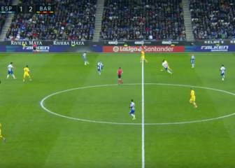 Un pase imposible: así habilitó Messi a Suárez ante el Espanyol