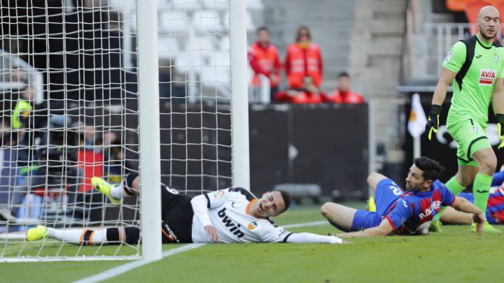 Un esguince de rodilla deja a Rodrigo sin Supercopa