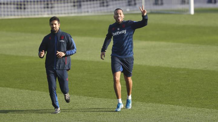 Vezo apunta a su regreso en la vuelta al trabajo granota