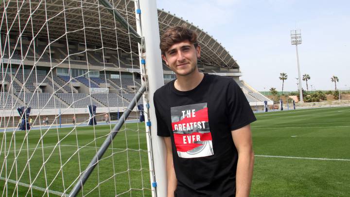 Álex Mula se acerca a la AD Alcorcón