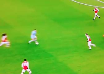 Sello Bielsa: Leeds 'humilló' al Arsenal con esta enorme jugada