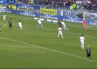 No defraudó: el primer gol y festejo de Zlatan en el Milan