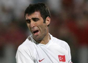 Hakan Sukur, de triunfar en el fútbol a conductor de Uber