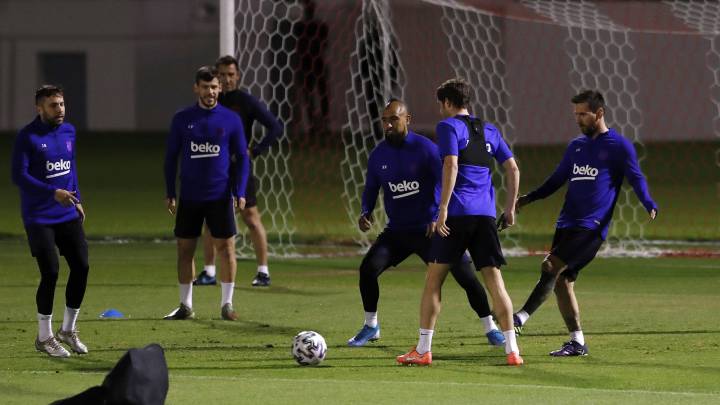Quique Setién se encuentra con una plantilla muy corta