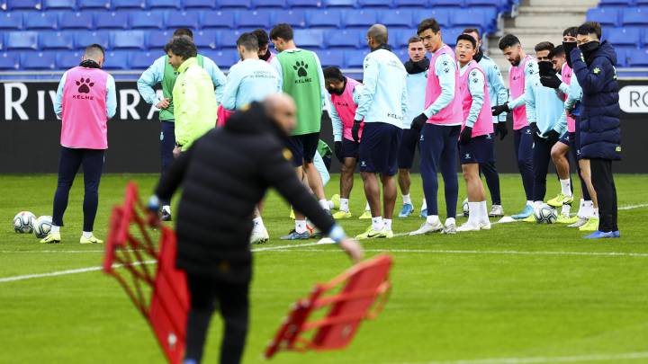'Overbooking' en el Espanyol frente a dos o tres fichajes más