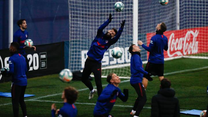 Felipe, durante el entrenamiento del Atlético.