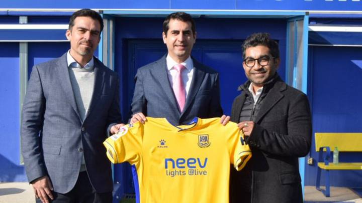 El Alcorcón estrena patrocinador en la camiseta contra el Numancia