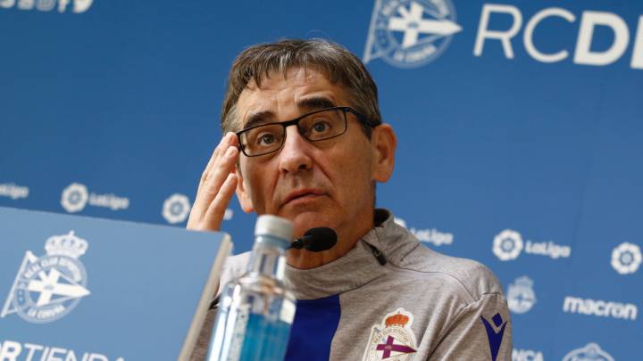"El Racing no gana en exceso, pero tampoco pierde mucho"