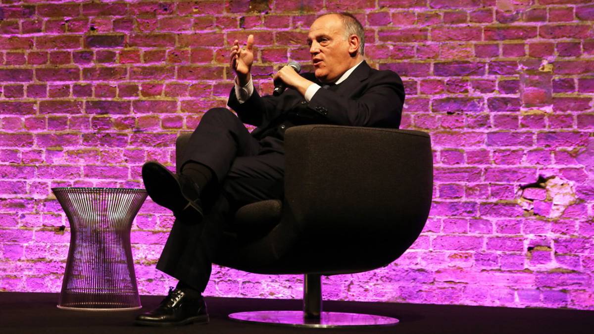 Tebas afirma que la dimisión de Ana Muñoz se debió a \
