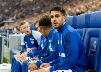 Míchel frena la salida de Insua
