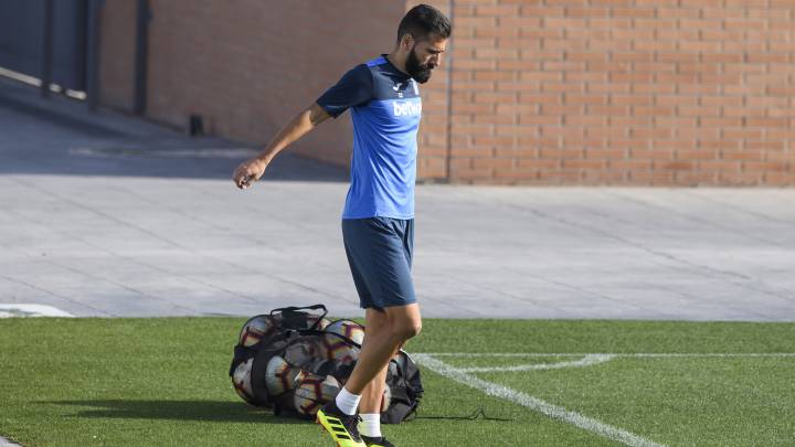 Siovas entrena con normalidad: Aguirre, con casi todo el plantel