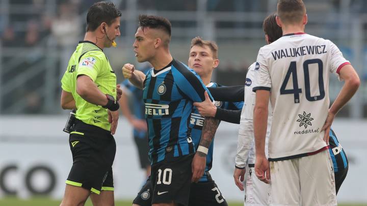 Esta protesta le costó a Lautaro la expulsión ante el Cagliari.