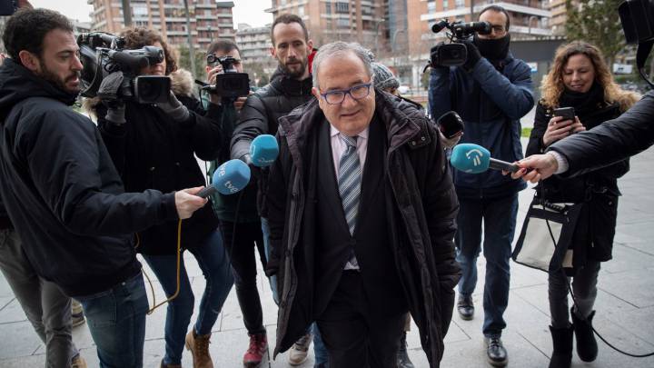 Sabalza dice que denunciaron la salida "sin justificar" de 2,4 M€