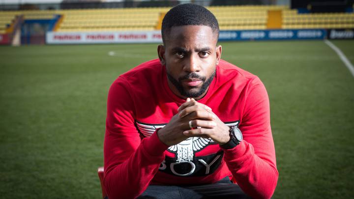 Bakambu iba a Barcelona..., y se quedó en Hong Kong