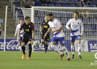 El Tenerife sufre para doblegar a un combativo Sporting