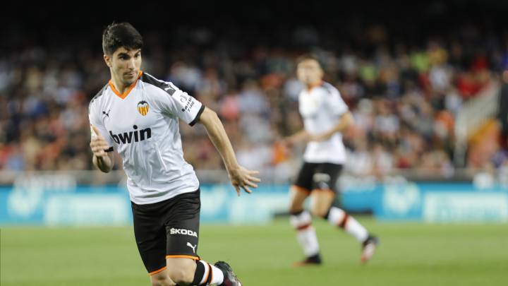 Carlos Soler: "Mis amigos me habían dicho que iba a marcar"