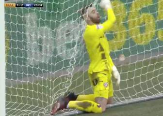 ¡Increíble error! Se equivocó y le costó un gol a su equipo