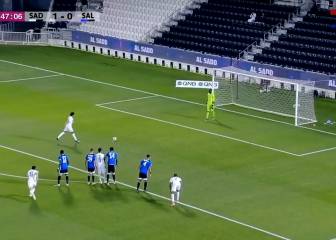 ¿Qué habrá pensado Xavi? El penal más extraño en Qatar