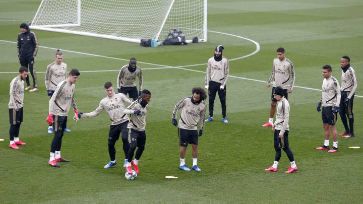 James out for Osasuna clash with hip injury