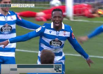 El Depor sigue inmaculado y gana en el 92' en Alcorcón