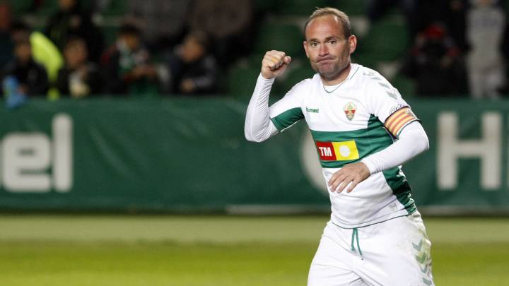 Nino celebra un gol