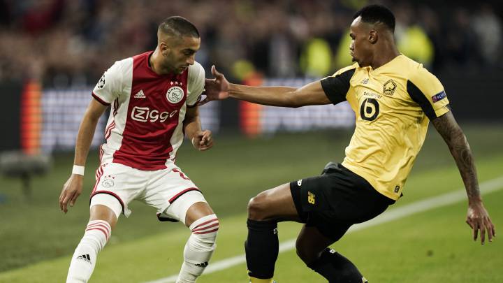 El Chelsea fichará a Ziyech en verano, según la prensa holandesa