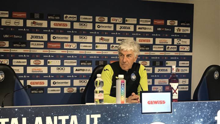 Gasperini en rueda de prensa