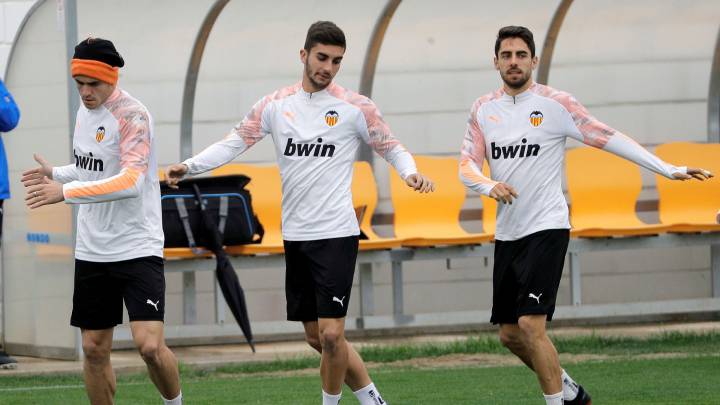 Maxi Gómez, Ferran Torres y Rubén Sobrino.