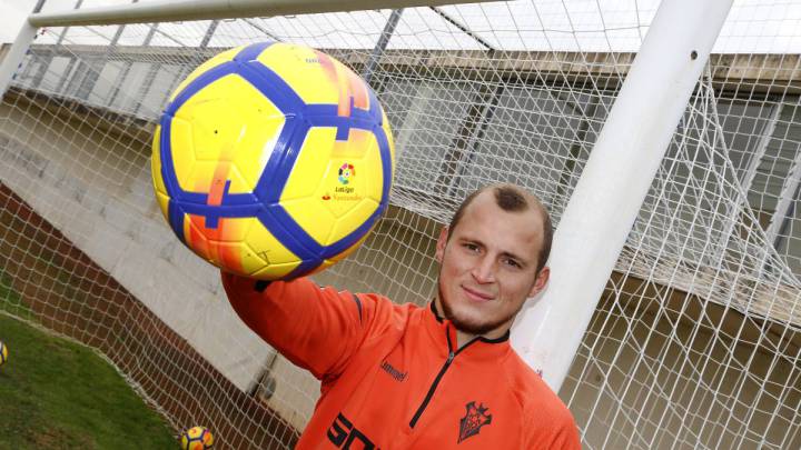 Lucas Alcaraz recupera a Zozulia ante el Numancia