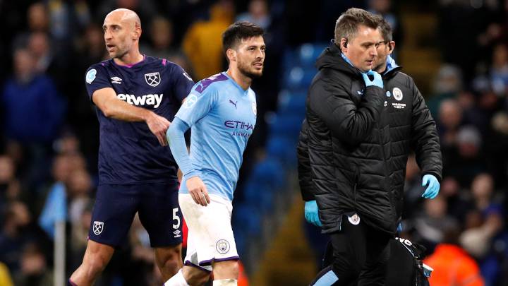 David Silva sufre un pinchazo muscular con el Madrid a la vista