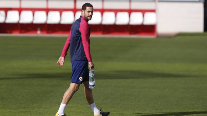 Mario Suárez, en un entrenamiento.